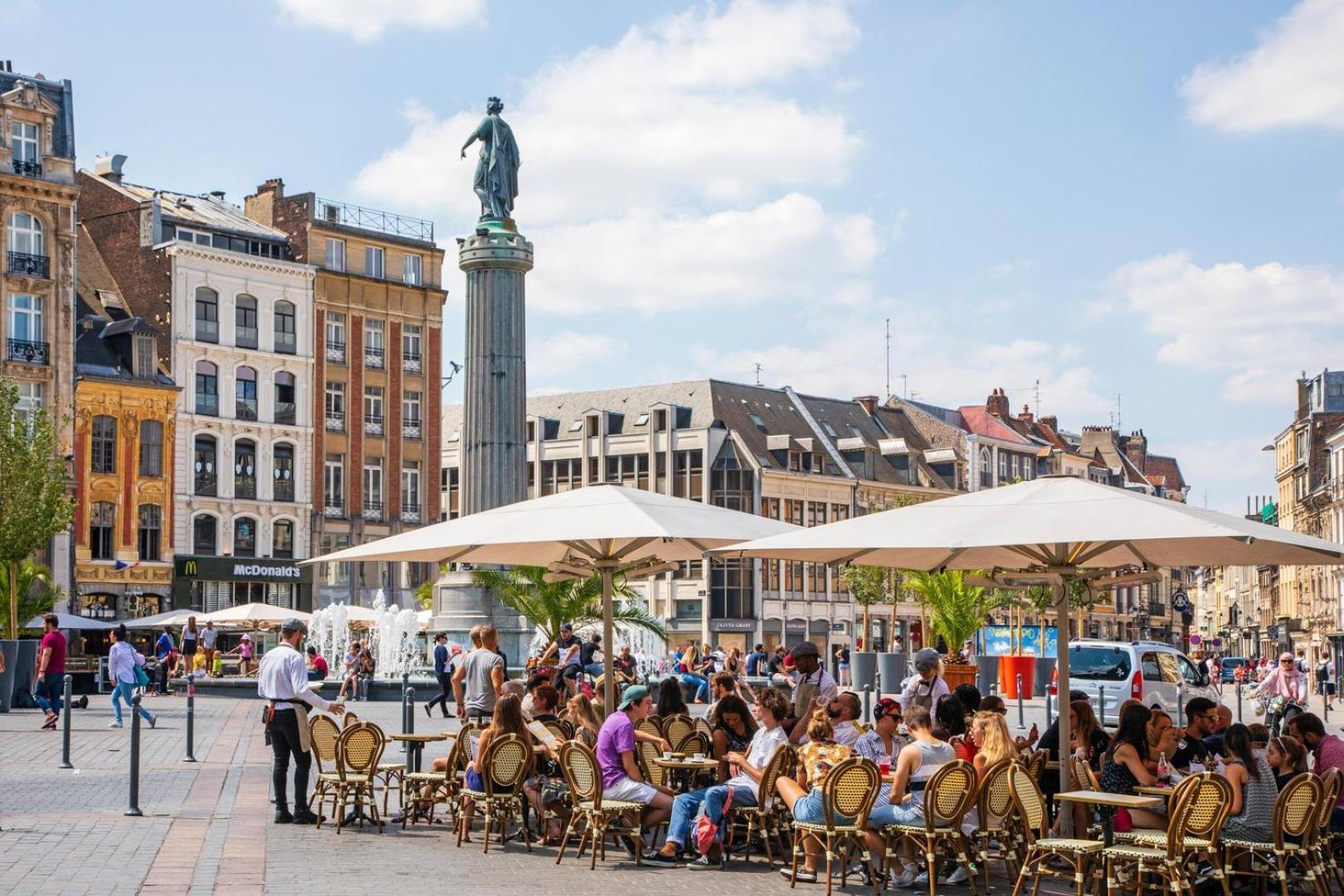 Old With Cachet Parking Apartment Lille